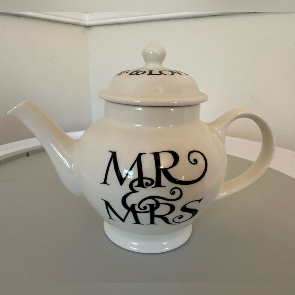 Emma Bridgewater Mr & Mrs Teapot.